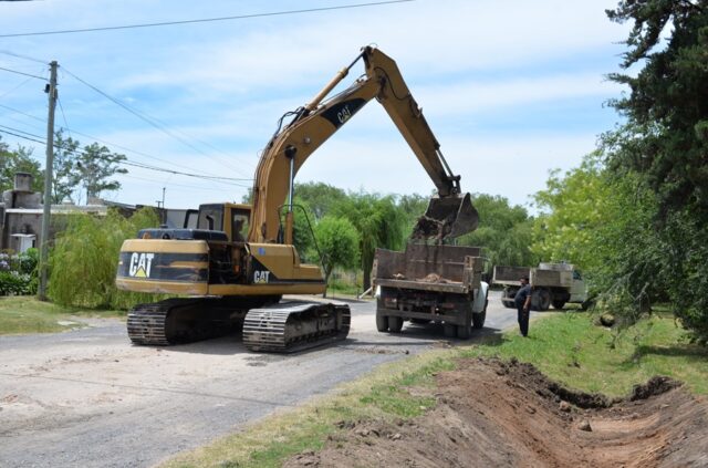 Realizan trabajos hidráulicos