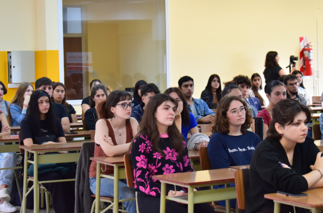 Sociales recibirá a los