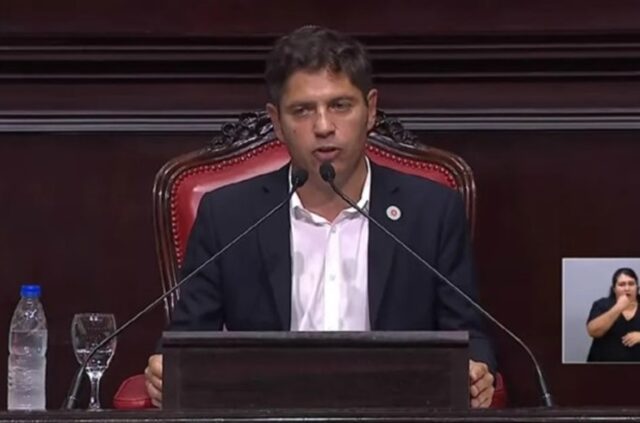 Axel kicillof le respondió