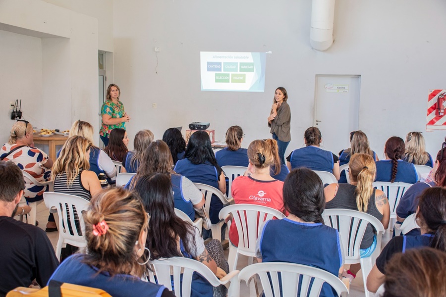 Se realizó una charla
