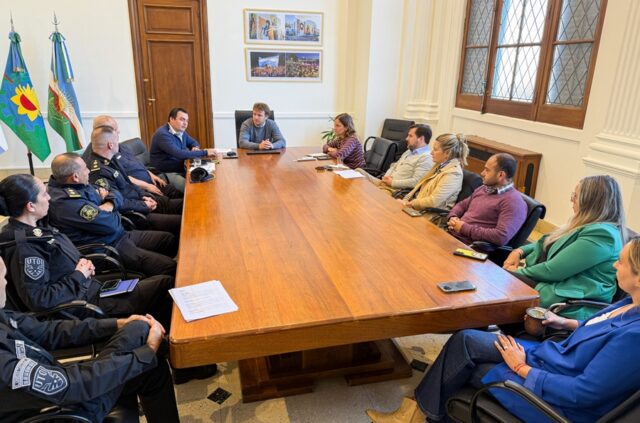 Wesner encabezó una reunión