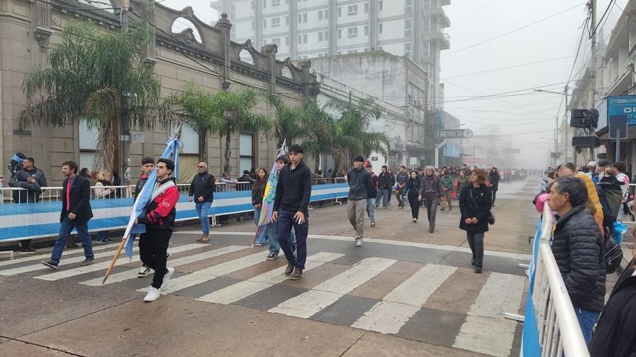 Desfile 44