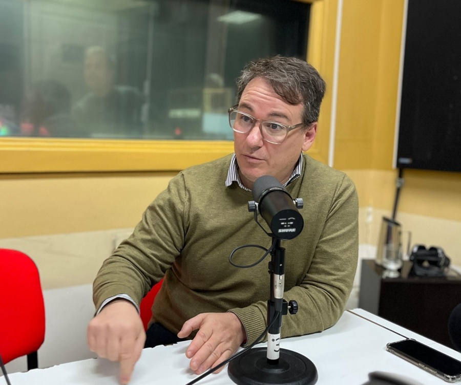 Lascano defendió la gestión