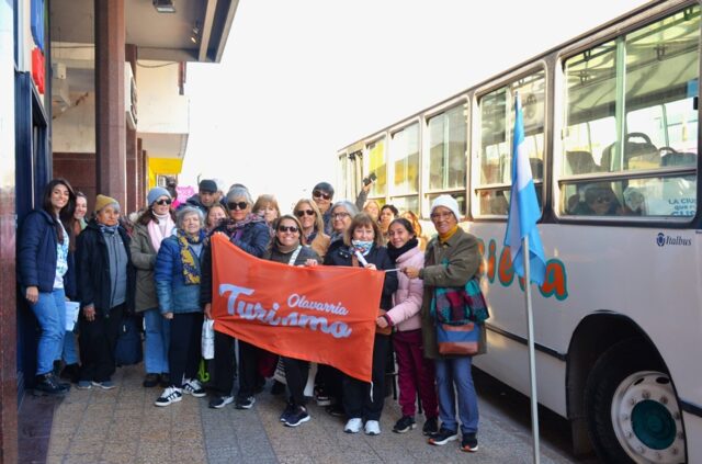 El bus turístico se