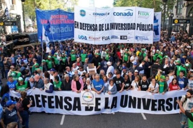 Comienza el paro docente