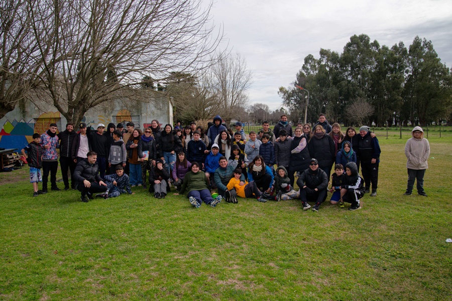 Encuentro deportivo de adolescencias