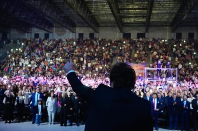 Javier milei volvió a