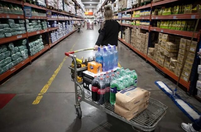 Siguen cayendo las ventas