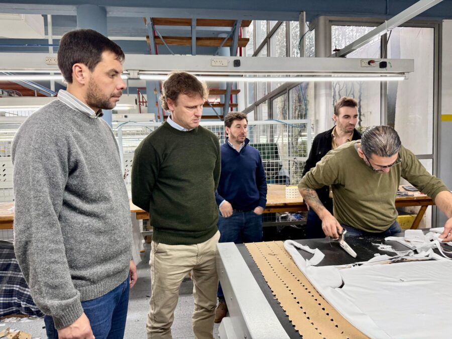 Wesner visita avanti sa 3 scaled