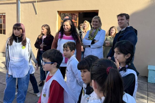 Wesner visitó la escuela