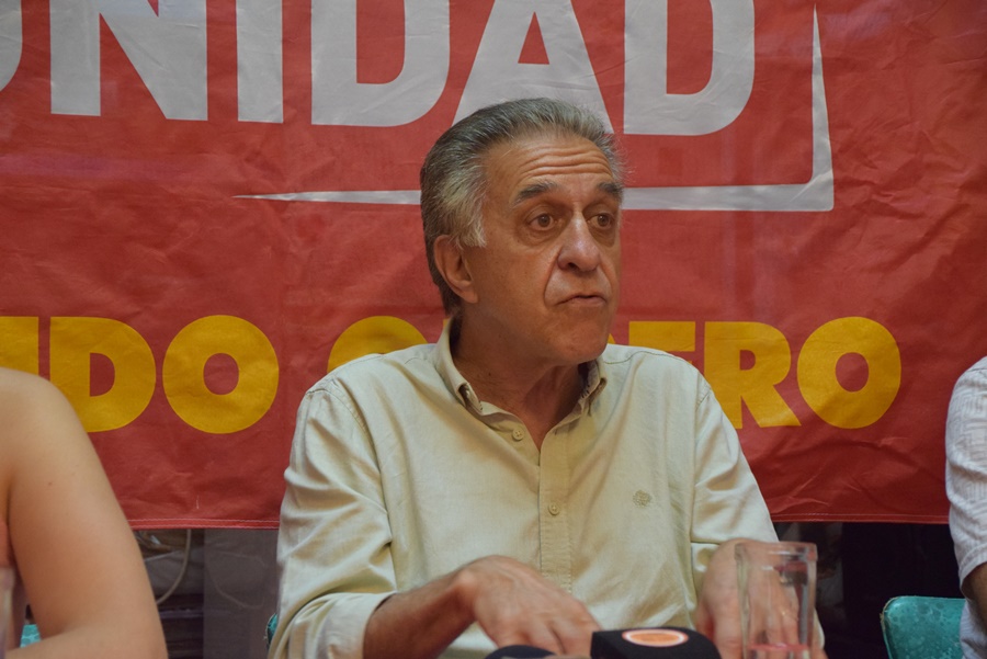 Néstor Pitrola llama a