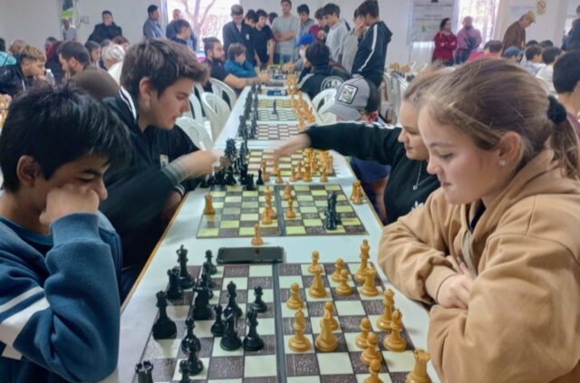 Organizan un encuentro de