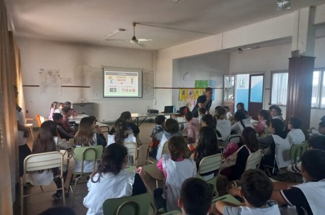 Más de 1100 estudiantes