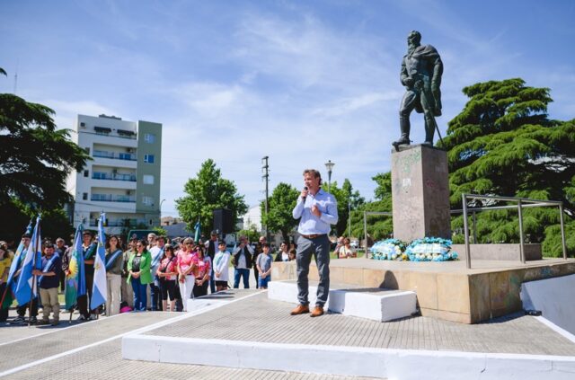Wesner encabezó el acto