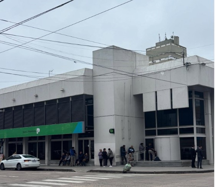 Los bancos cambian de