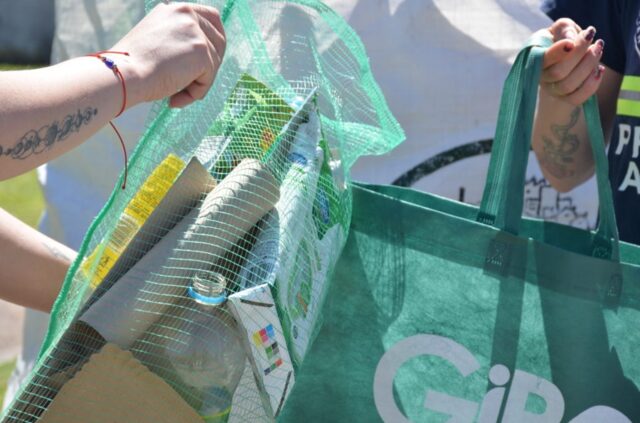 Tu barrio recicla suma