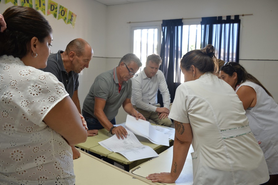 Wesner anunció obras para