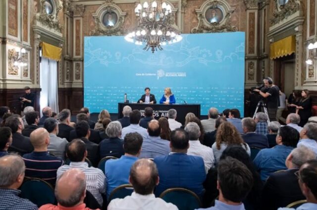 Axel Kicillof convocó a