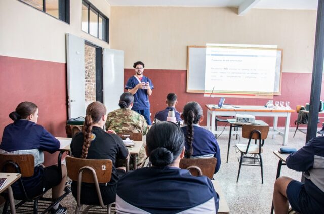 Brindaron un curso de