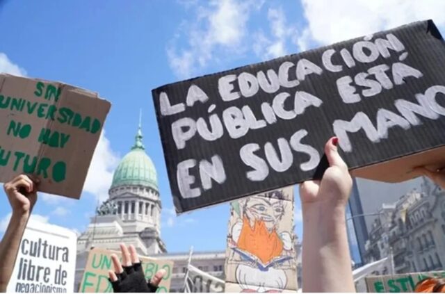 Tercera semana de paro