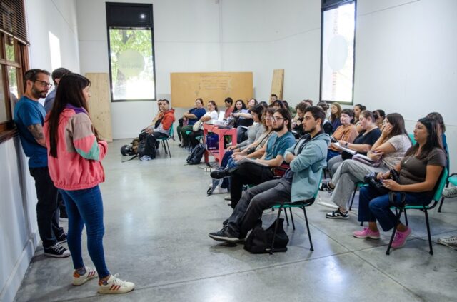 Ante una importante convocatoria