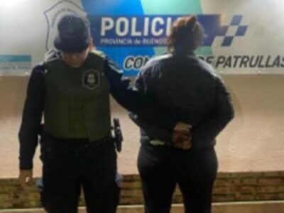 Fue demorada una mujer