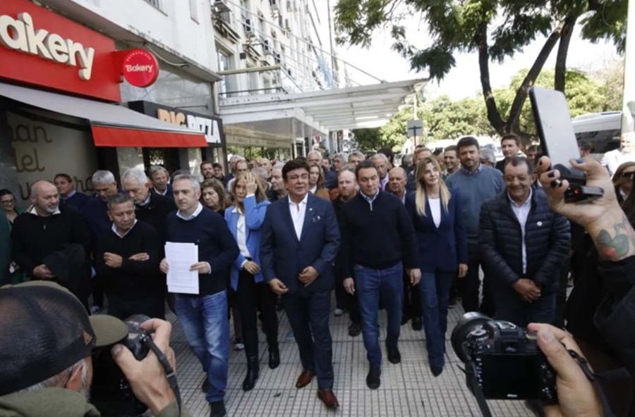 Intendentes bonaerenses reclamaron planes