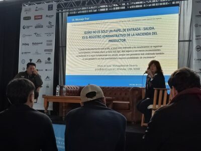 Con stands y disertaciones