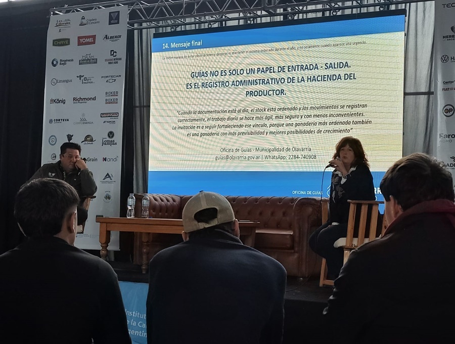 Con stands y disertaciones