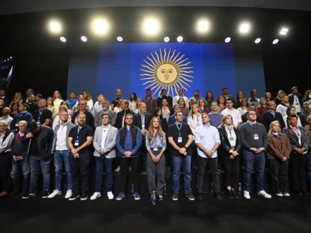El peronismo lanzó una