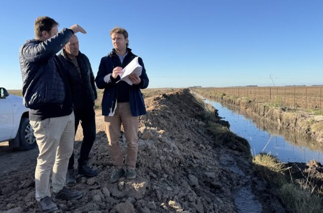 Wesner recorrió obras rurales