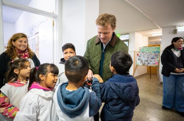 Wesner visitó la Escuela
