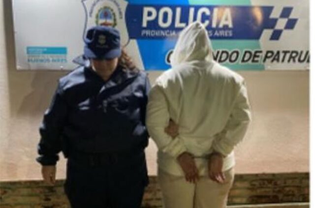 Aprehendida por desobediencia