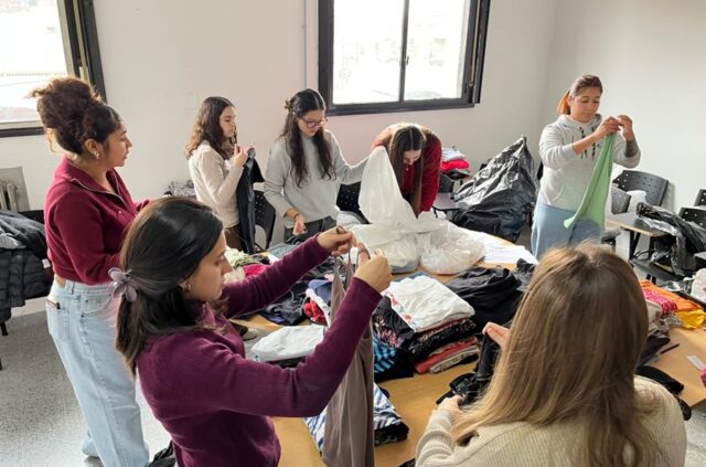 Continúa la entrega de