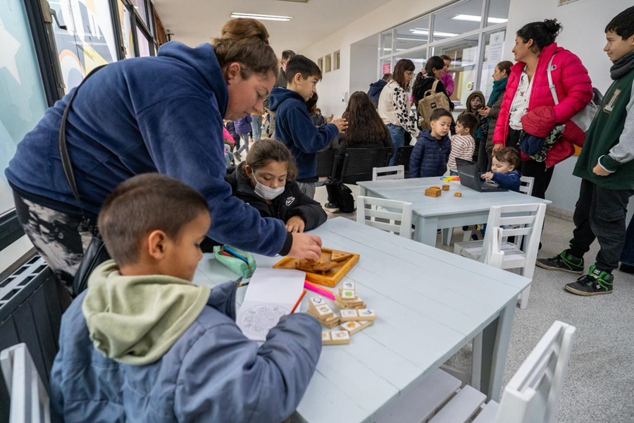 Entrega de mobiliario y