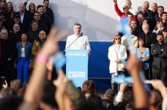 Máximo contra Kicillof en