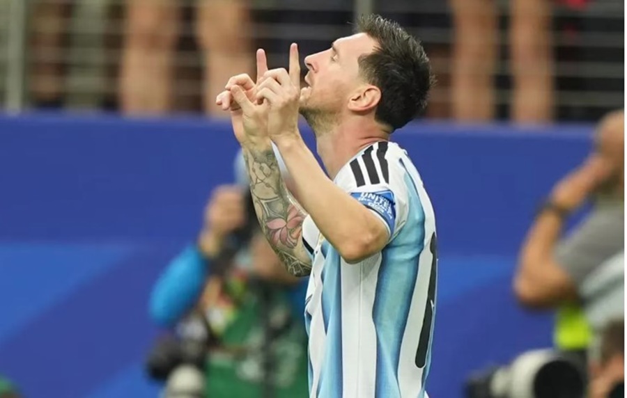 Messi superó a Klose