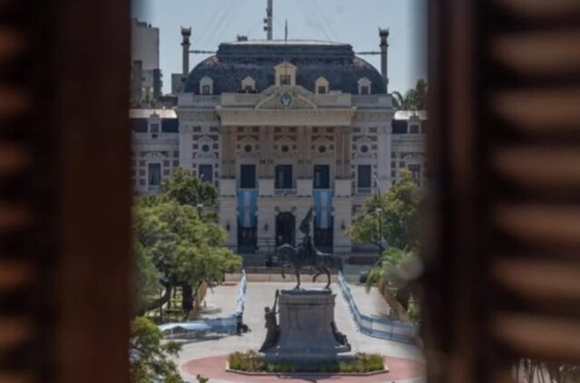 Provincia recibe a estatales