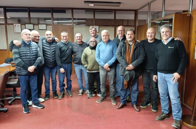 Vecinos se reunieron con