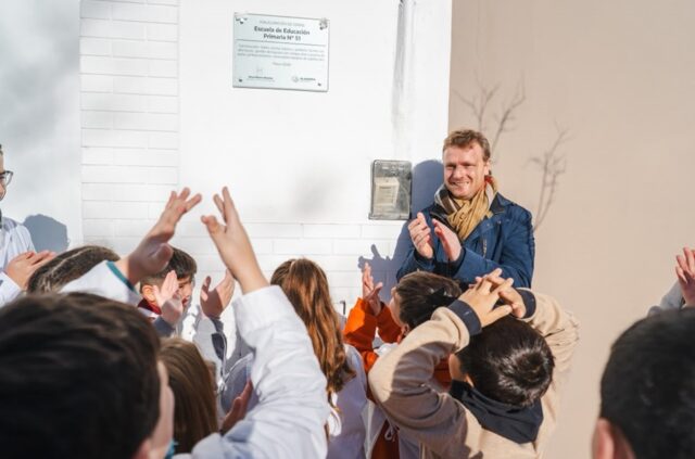 Wesner visitó la Escuela