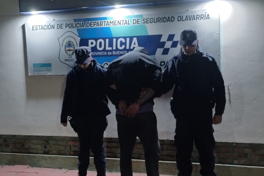 Secuestran escopeta recortada y