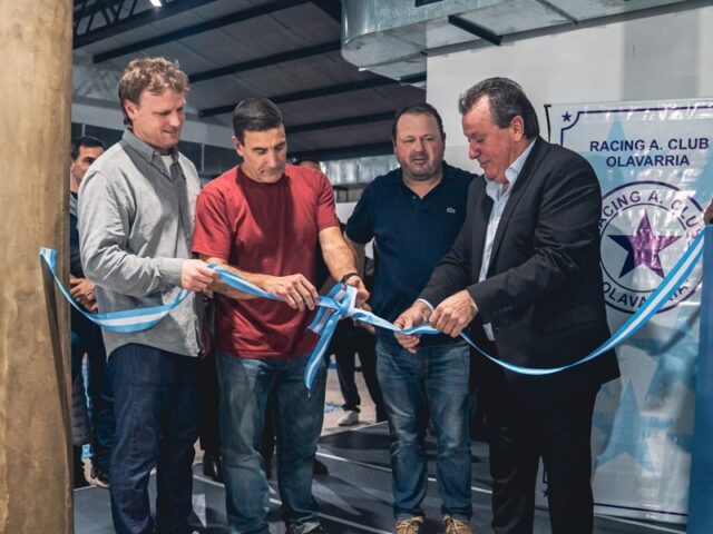 Racing inauguró su natatorio