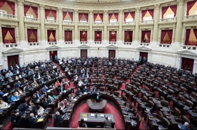 Sesión XXL en Diputados