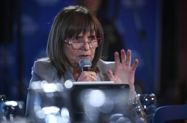 Bullrich profundizó su desafío