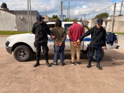 Interceptaron a dos personas
