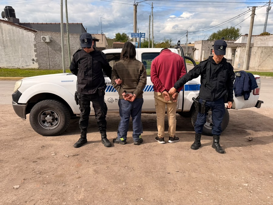 Interceptaron a dos personas