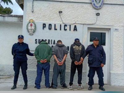 Tres aprehendidos tras ser
