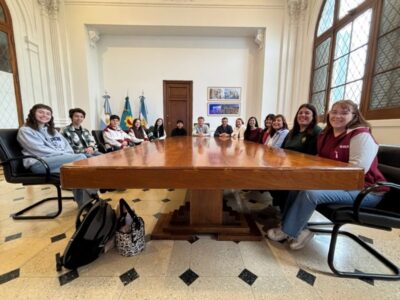 Wesner recibió a alumnos
